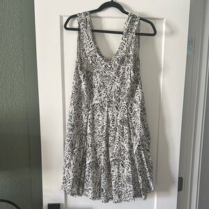 Ecote Black and White Leaf Print Mini Dress